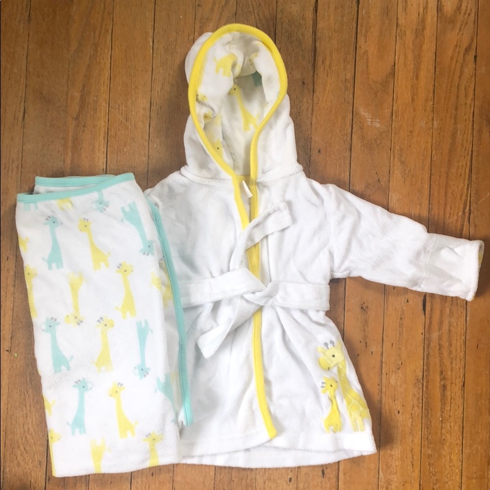 Carter’s Hooded Robe and Bath Towel